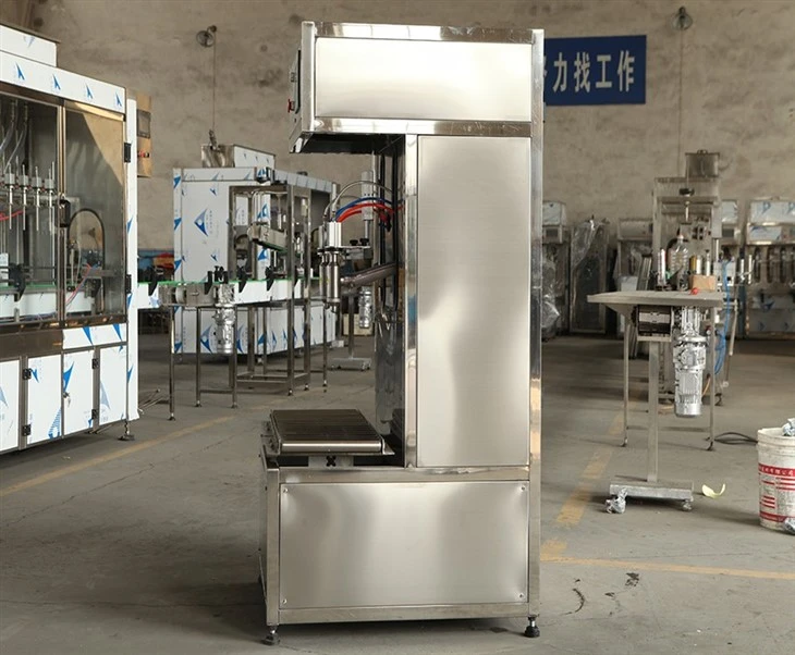 Half Automatic Weighing Bottle Filling Machine high quality
